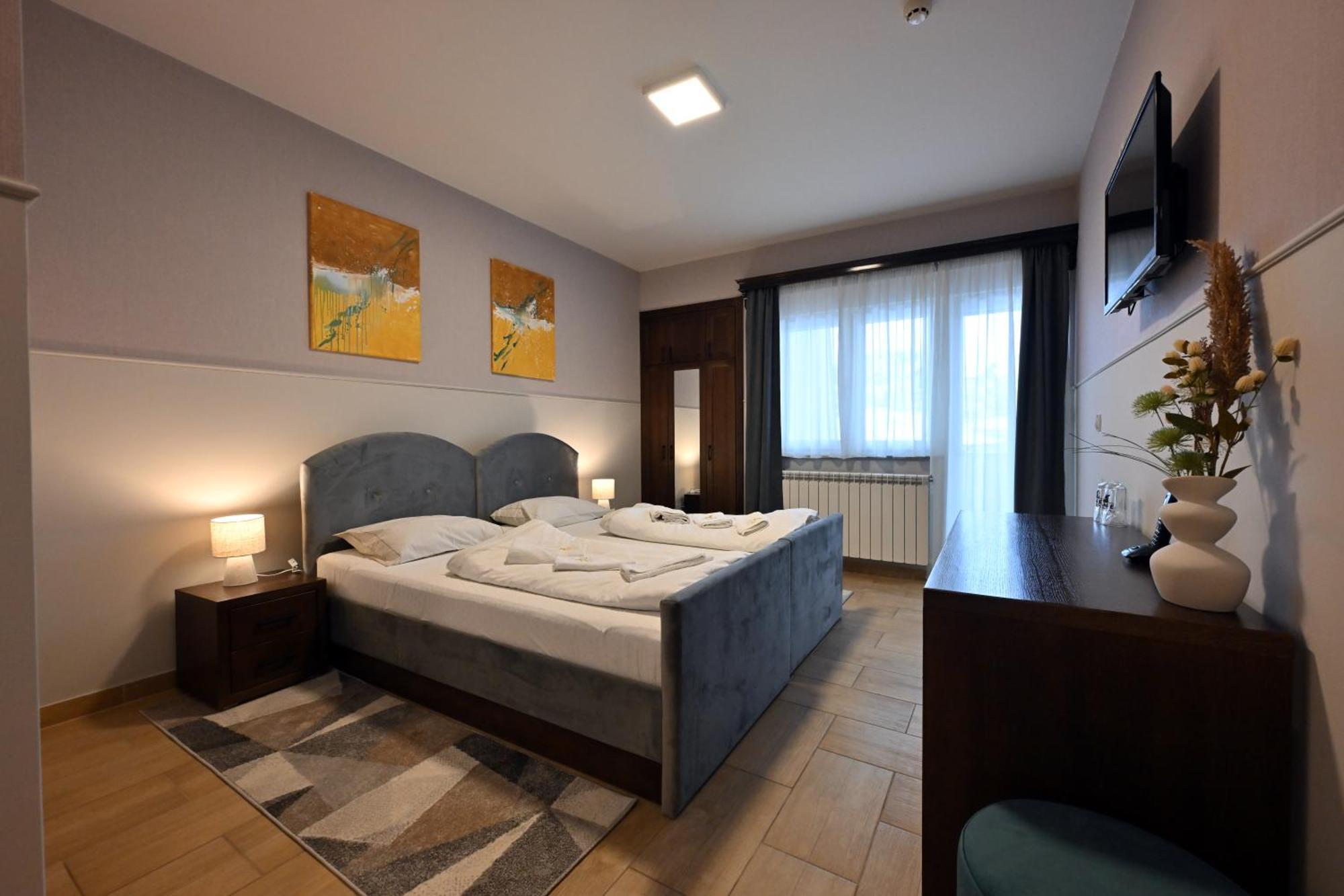Hotel Lane Sjenica Bagian luar foto