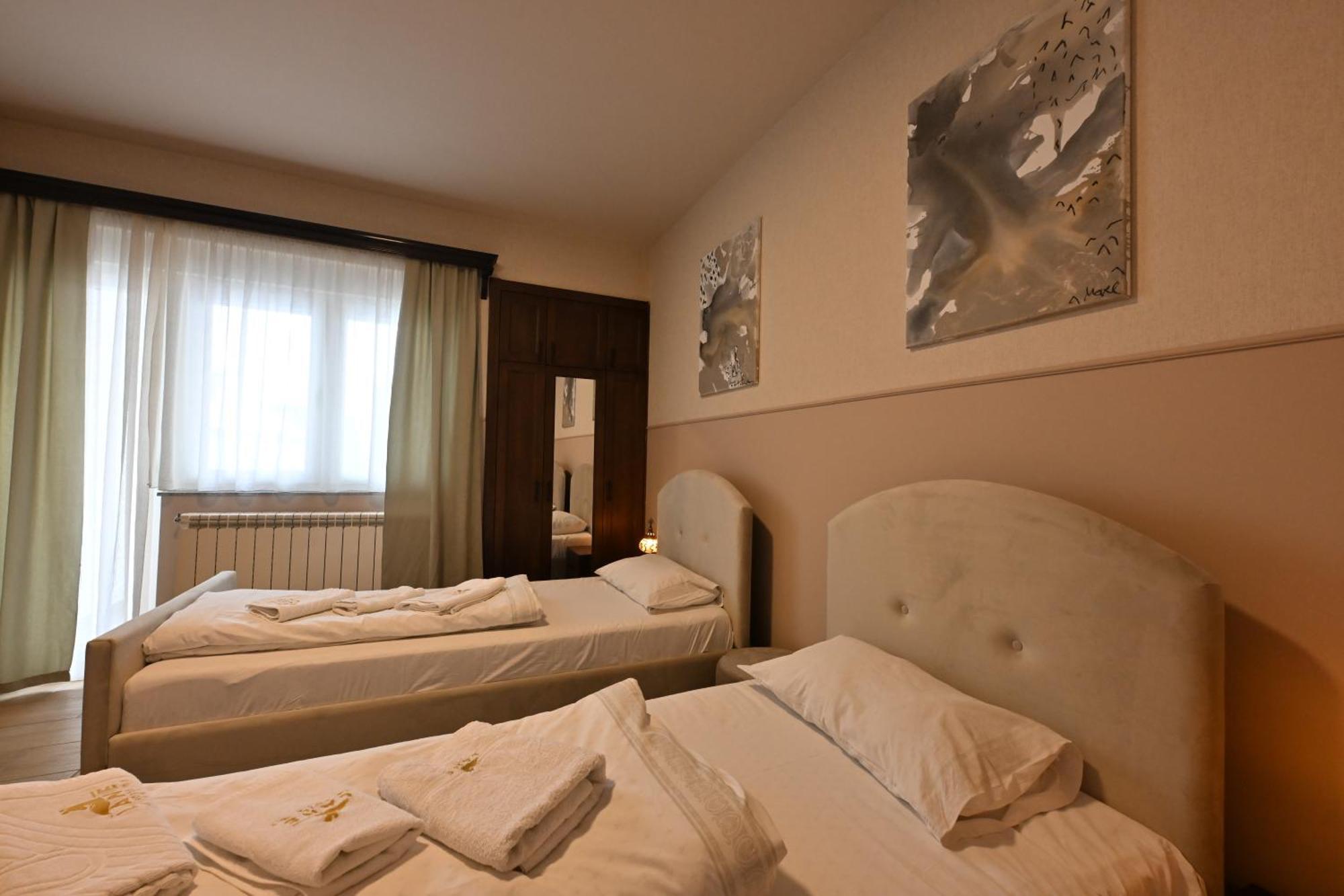 Hotel Lane Sjenica Bagian luar foto
