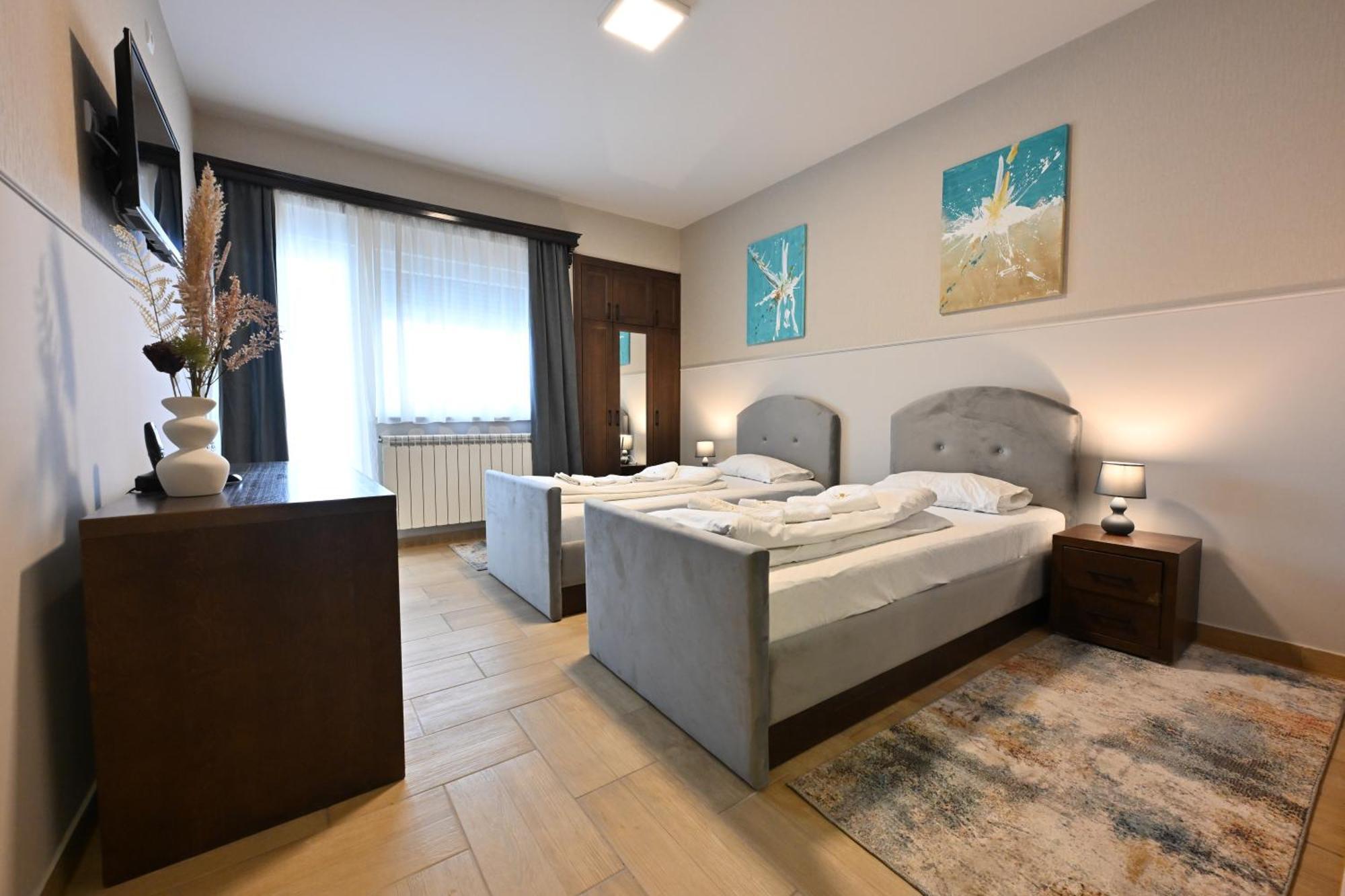 Hotel Lane Sjenica Bagian luar foto